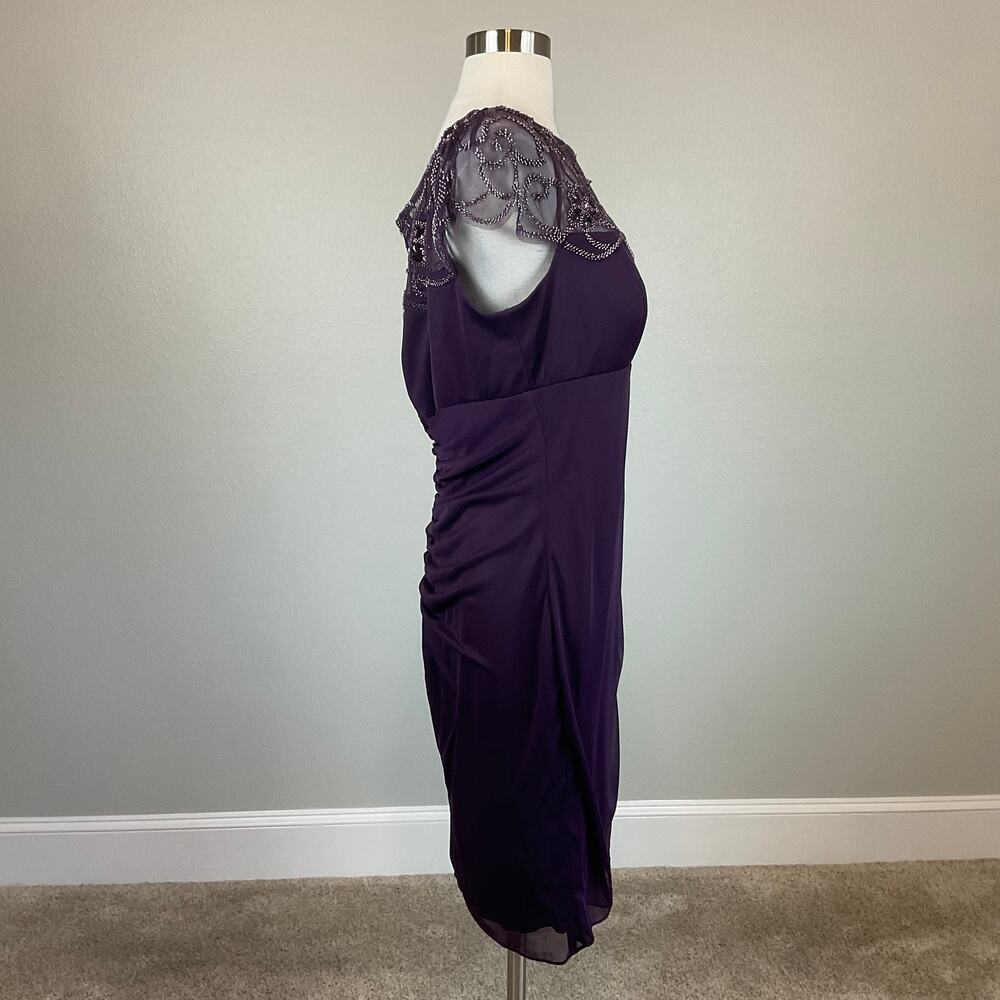 XSCAPE Beaded Chiffon Short Sleeve Ruched Sheath Cocktail Dress Purple Size 16 - Picture 4 of 12
